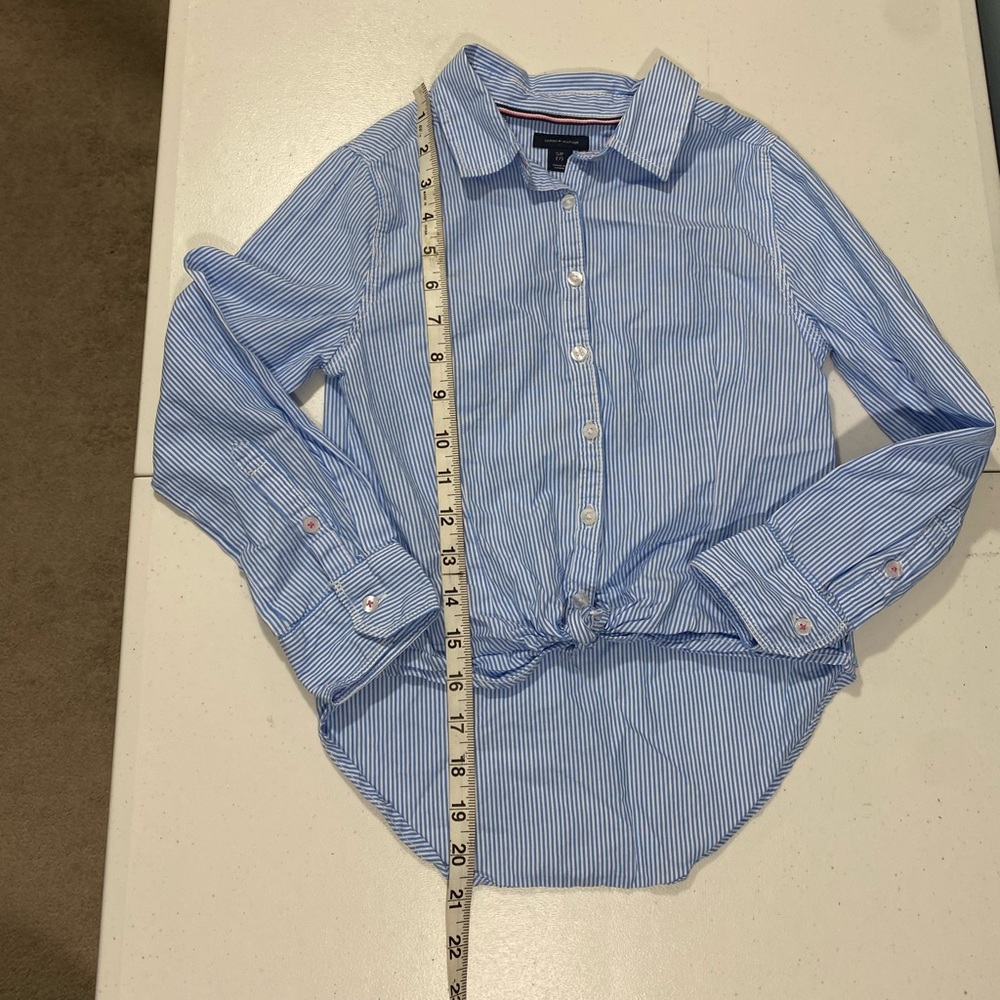- Tommy Hilfiger kids size 7 (small)Button Down Shirt.